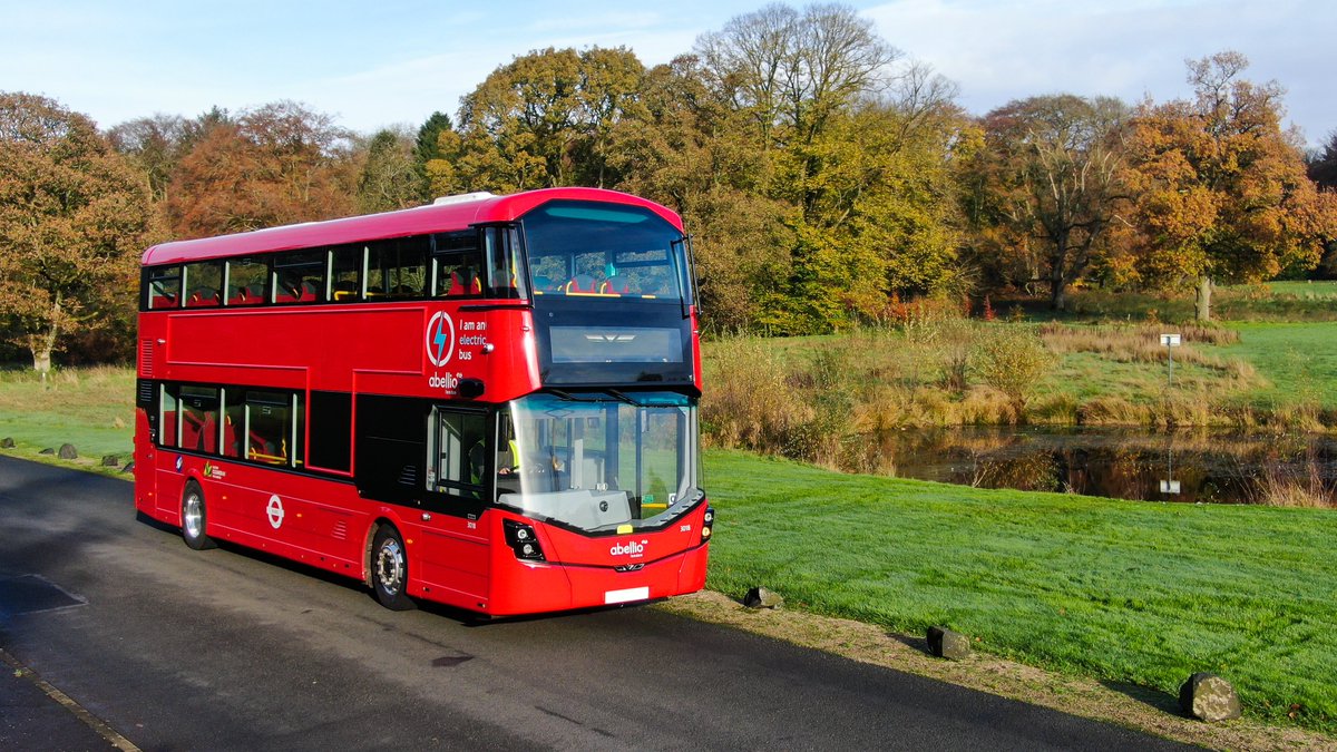 Wright_bus's tweet photo. We are delighted to see all 30 of the fleet of @Wright_bus StreetDeck #Electroliners, our double-deck battery-electric buses now in service on #Route111! Congratulations @AbellioLondon!
#wrightbus #electricbus #doubledeckbus #londonbus #drivingagreenerfuture https://t.co/tc9P9mGpJT