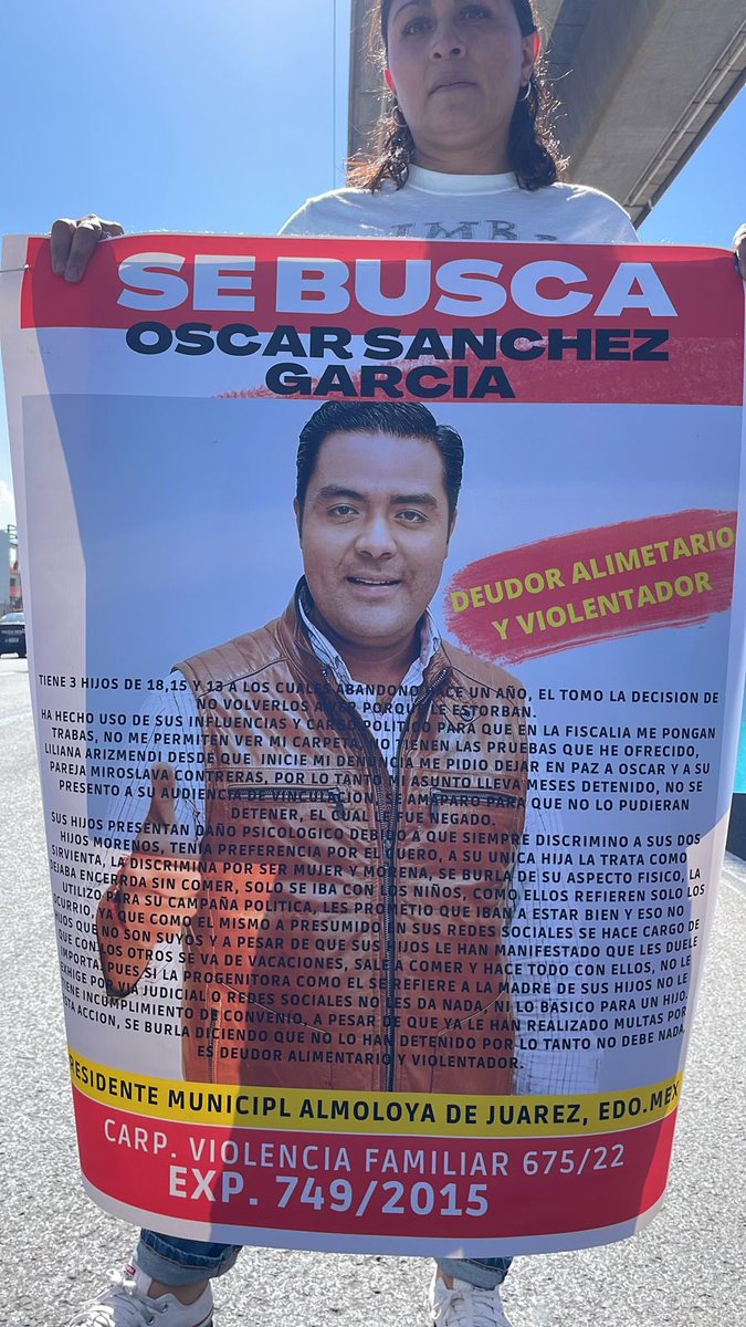 QuePocaMadreMex's tweet image. 🚨#RedDeInformantes
📌💥CANDIL DE LA CALLE OSCURIDAD DE SU CASA🖤‼️ EX ESPOSA DEL ALCALDE #PRIISTA DE #AlmoloyaDeJuárez @Oscar_SanchezMx SE MANIFIESTA EN LA CARRETERA MÉXICO #Toluca. Lo acusa de #deudoralimentario y #Violentador. 
Pide apoyo de la @FiscaliaEdomex