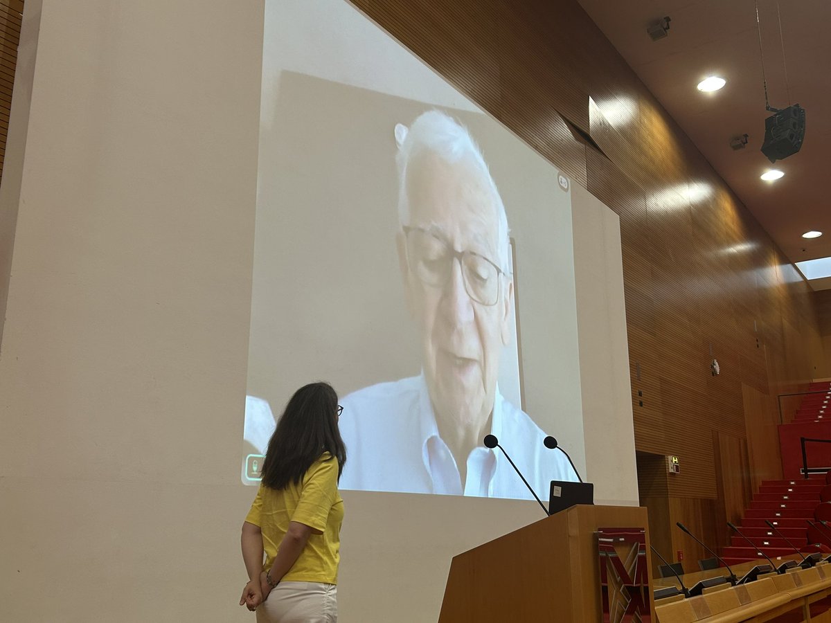 Lovely that Don Dillman is able to join us remotely at #ESRA23 to accept the Outstanding Service Award! He’s made an incredible contribution to survey research and is a thoroughly deserving winner!