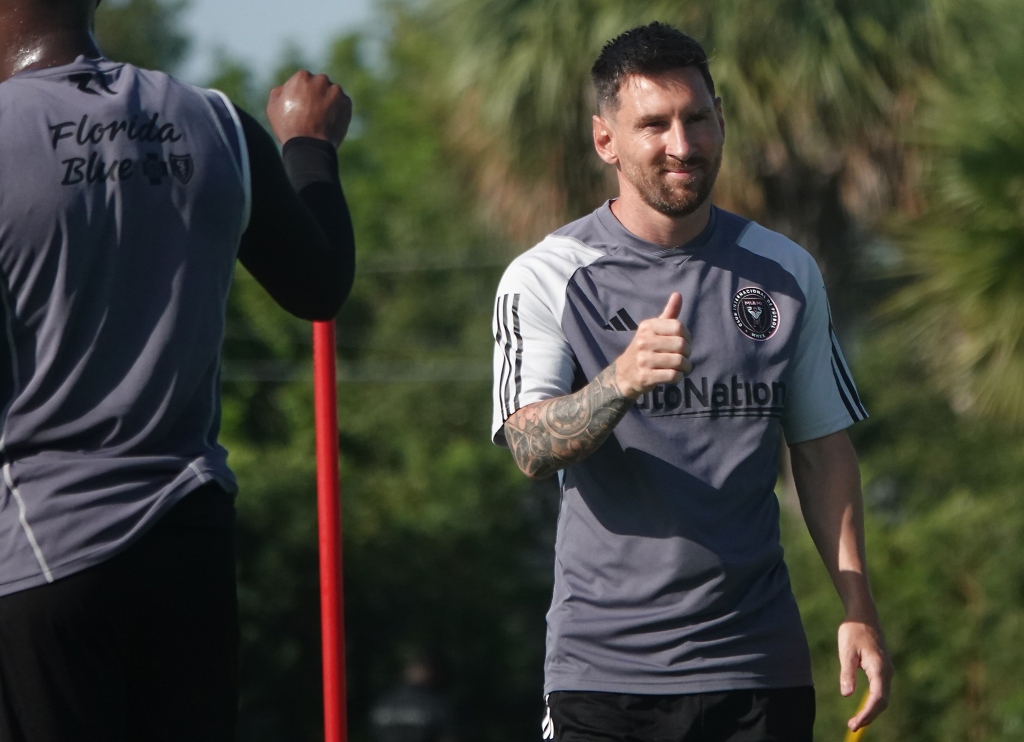 Photo Gallery: Lionel Messi And Sergio Busquets Practice, 46% OFF