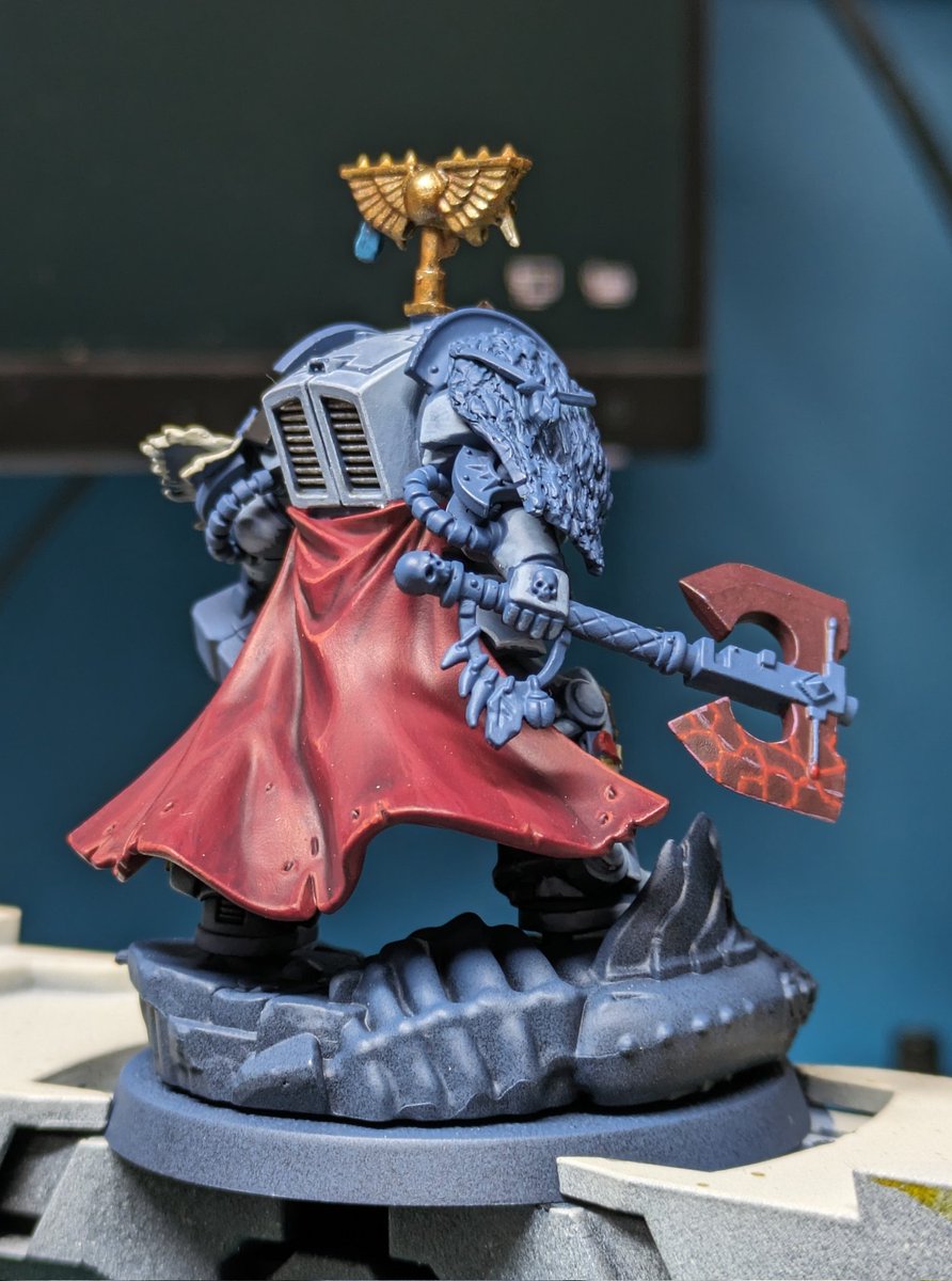 ChrisKHobbies's tweet photo. This chonk is taking so much longer than expected... Enjoying the process though, sure it will be worth it in the end! 🐺 #WarhammerCommunity #SpaceWolves https://t.co/apH9mAneTl