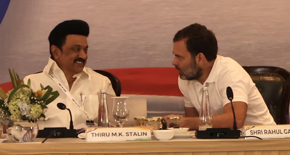 mkstalin's tweet photo. Had a historic and constructive meeting in Bengaluru with secular, democratic leaders. We have formed #INDIA - Indian National Developmental Inclusive Alliance, committed to protecting our nation's pluralistic values from the clutches of divisive politics. History has proven that authoritarians hiding behind the mask of nationalism will ultimately fall!

Unity is our strength, and together, #INDIA will triumph!