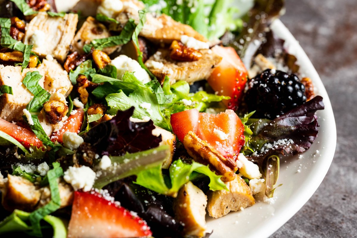Treat yourself to a burst of summer goodness at  1925 PubHouse. Don't miss out on this seasonal delight – it's only available for a limited time!   ...