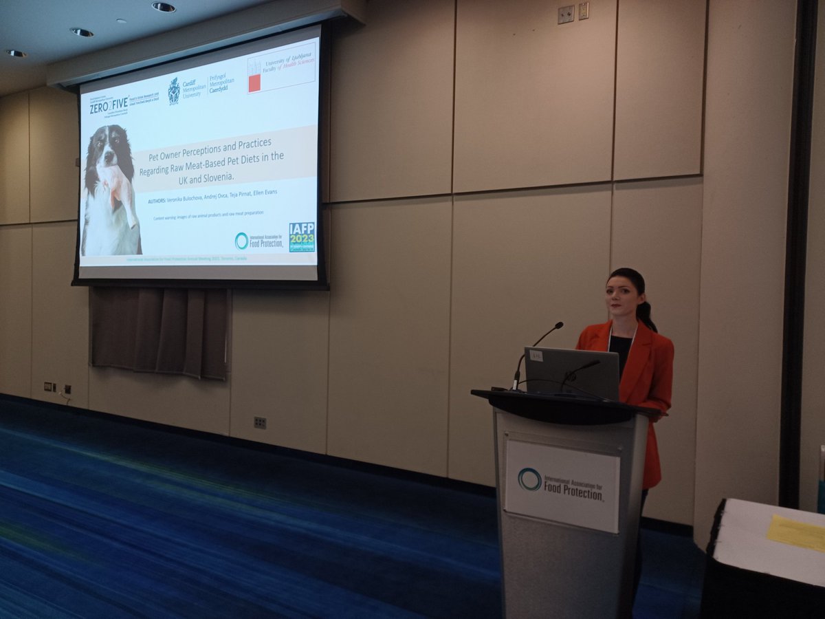 Research_Ellen's tweet photo. Great job @vbulochova presenting the collaborative research about raw meat bases pet feeding in UK and Slovenia 🇬🇧 🇸🇮 🐕 🐈 #IAFP2023 well done! https://t.co/LyEp3MqizE