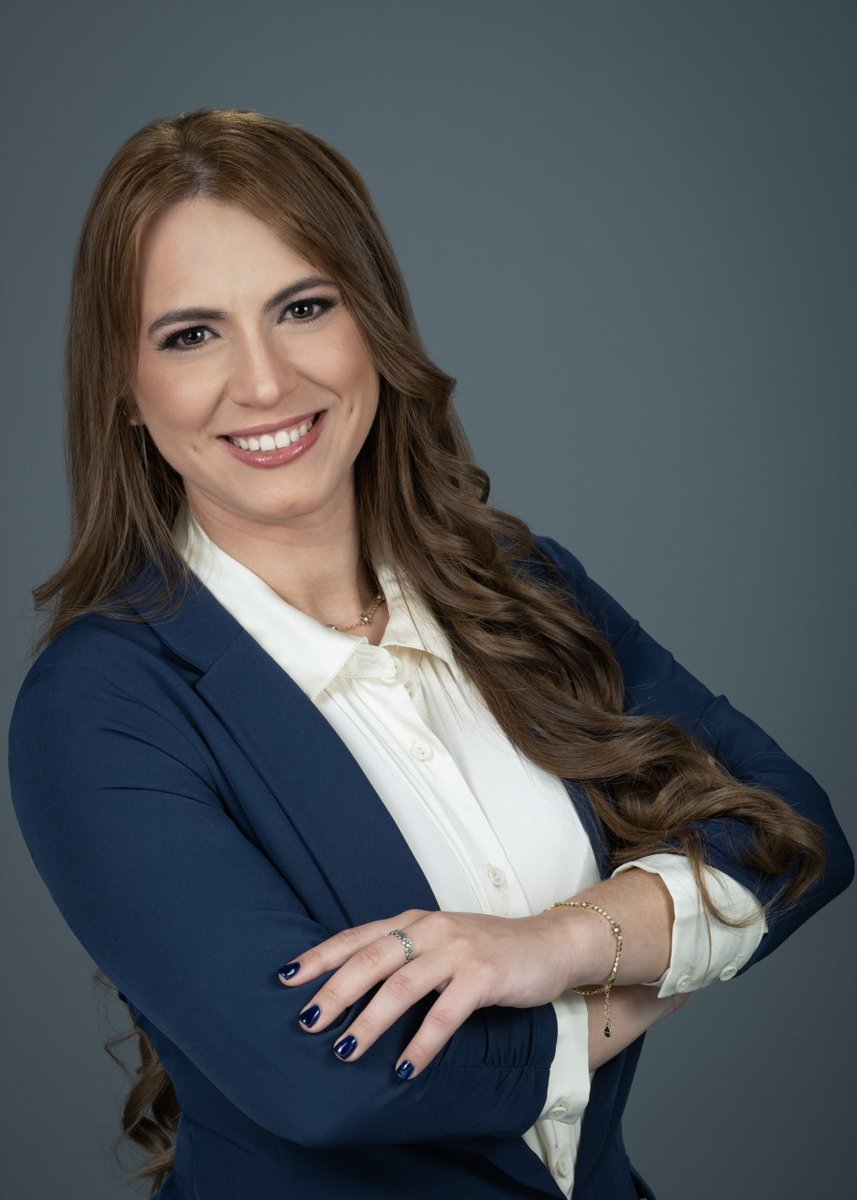 Laura Santiago Caobi (she/her) - MS4 (@laurastgocaobi) on Twitter photo Hola #MedTwitter!🌟 I'm Laura Santiago, an MS4 from <a href="/PonceHealthSU/">PHSUniversity</a> thrilled to be applying to #Pediatrics🧸for #Match2024. Interests include health equity, academia, neonatology, and intensive care. I love cooking for gatherings and playing board games! 🎲Excited to connect! ⭐️ Hola #MedTwitter!🌟 I'm Laura Santiago, an MS4 from <a href="/PonceHealthSU/">PHSUniversity</a> thrilled to be applying to #Pediatrics🧸for #Match2024. Interests include health equity, academia, neonatology, and intensive care. I love cooking for gatherings and playing board games! 🎲Excited to connect! ⭐️
