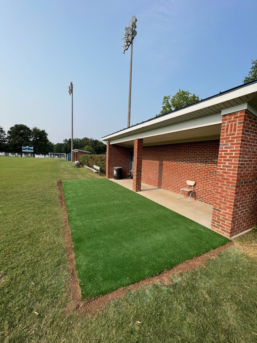 No more dirt and mud! Go Bruins! ⁦<a href="/wcsBHSAD/">BHS Athletic Dept</a>⁩