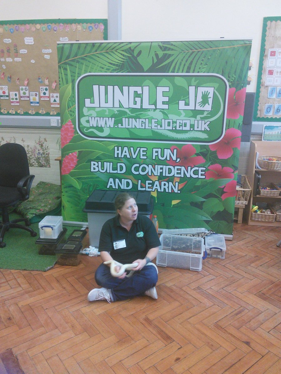 FS2Markeaton's tweet image. We were so excited to see #JungleJo this morning. Her talks were brilliant and she had amazing creatures to look at...if we were brave enough we could even hold them! #MPSSTEM🐍🐛🕷️🐸