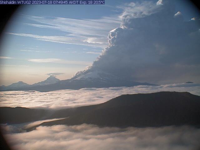 🌋#Shishaldin RED/WARNING 

Tuesday, July 18, 2023 7:56 AM AKDT

The eruption of Shishaldin Volcano has intensified. A rapidly growing ash cloud was observed starting at 7:00 am AKDT (15:00 UTC) and drifting SSE. (1/5)