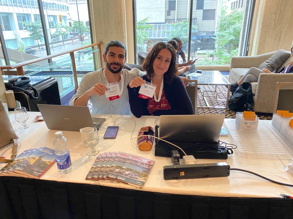 <a href="/Fran_Sol_Mar/">Francisco M Soler-Martínez</a> &amp; @Mar_MontoyaL volunteered at the ISPP Annual Meeting 2023 &amp; received the ISPP Early Career Scholar Travel Award. 🧵2/6