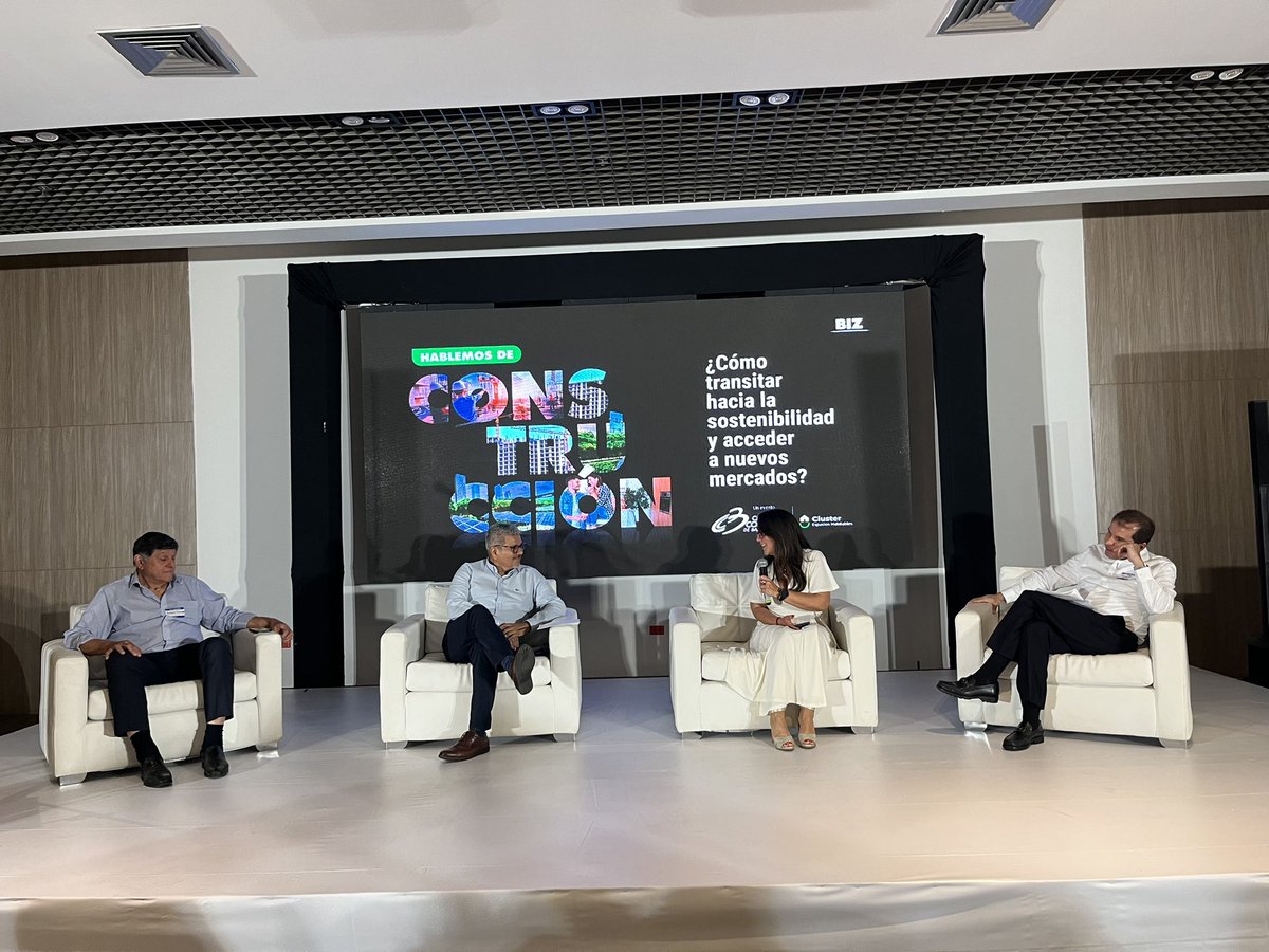 Camarabaq's tweet photo. Continuamos con el conversatorio "El futuro de la construcción en Colombia" con Antonio Domínguez, Gerente Constructora Metrópoli , José Luis Páez, Vicepresidente Junta Directiva @CamacolAtl, Simón Bolívar - Director Regional Caribe @ICONTEC🏡 https://t.co/fV2uvhVIkS