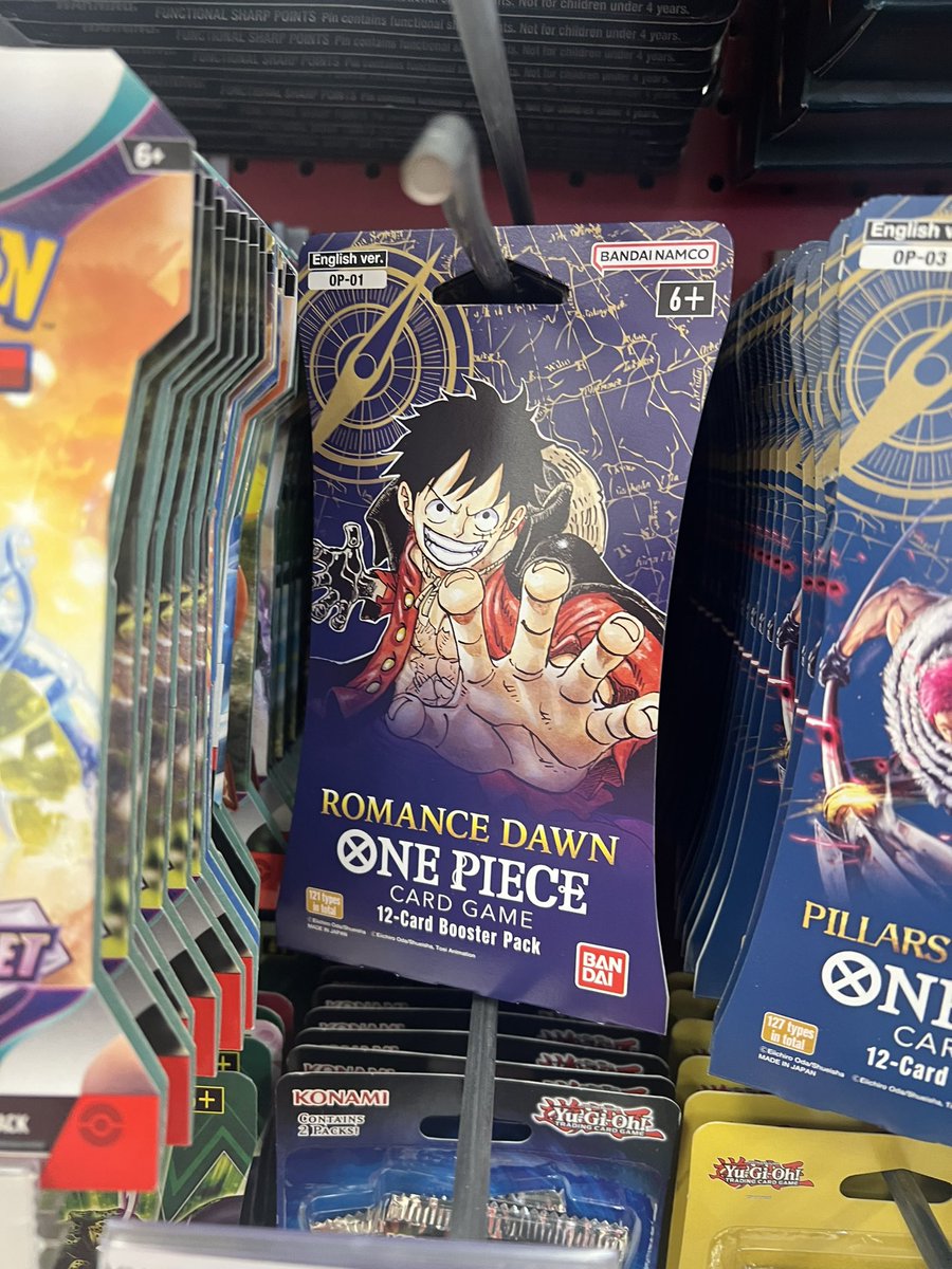 TheHawk177's tweet photo. From yesterday…top-of-the-week #restock at #TARGET 👆in Cedar Falls, #iowa. Two new Chronicles #football products, and some more stock of #ONEPIECE Romance Dawn packs! #thehobby #sportscards #pokemon #tradingcards #nba #nfl #mlb #hunter @RetailRipper @CardPurchaser https://t.co/fFzednTsR7