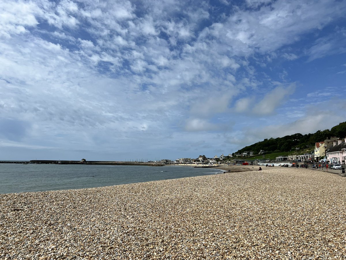 BCGeogDept's tweet photo. Day 2 for Year 12 along the West Dorset coast where they have been evaluating coastal management strategies and measuring beach profiles ☀️ https://t.co/hso4nQfUQV