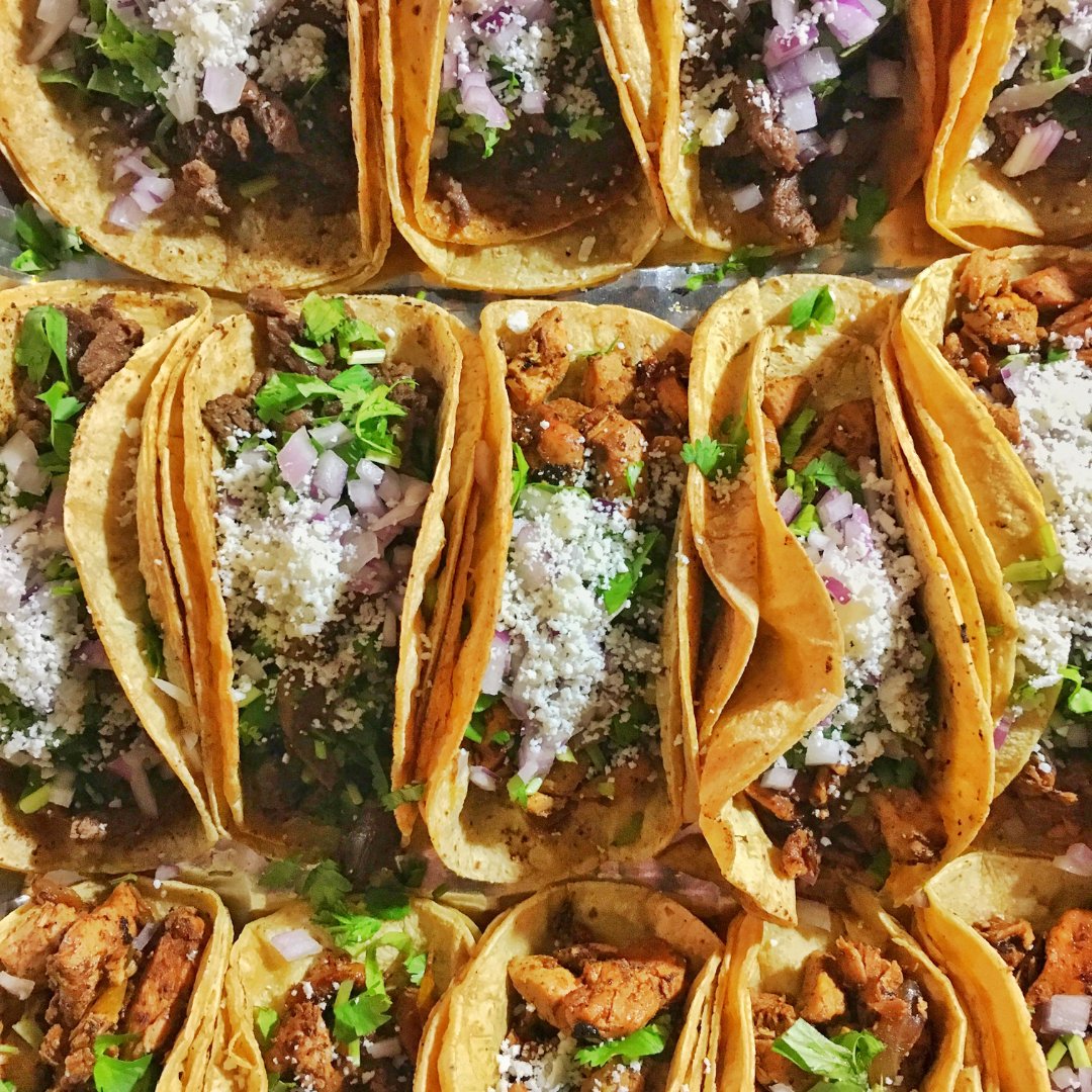WW_Produce's tweet image. It's that time again, #TacoTuesday! How are you celebrating? Start with the best ingredients, like @TasteMiRancho organic tortillas! Try them today and taste the #MiRancho difference 😉🌮
