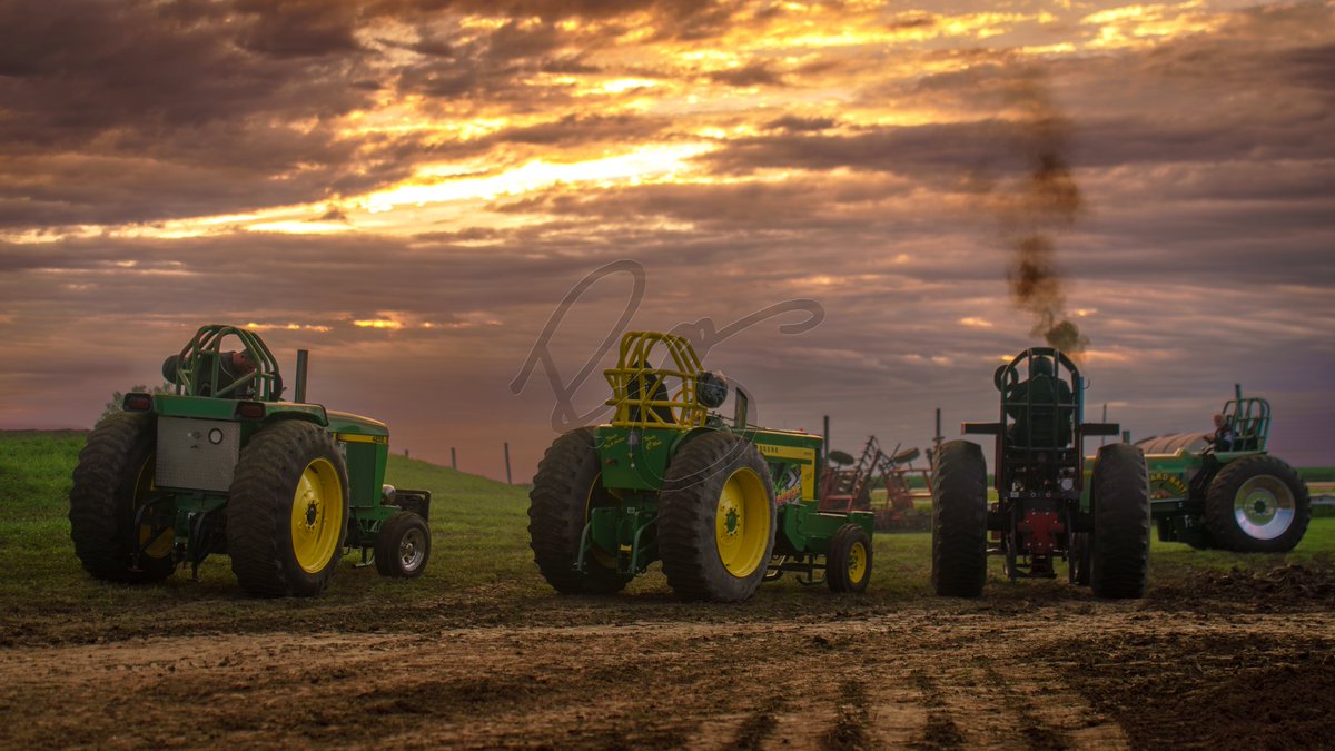 Ryan Roossinck (@rroossinck) on Twitter photo Show me some summer sunsets on this #tractortuesday!
(This one from last Friday at the <a href="/PullECIPA/">East Central Iowa Pullers Association</a> show in Tipton, IA was pretty wild.)
#sunset #photography #johndeere #countyfair #tractorpulling Show me some summer sunsets on this #tractortuesday!
(This one from last Friday at the <a href="/PullECIPA/">East Central Iowa Pullers Association</a> show in Tipton, IA was pretty wild.)
#sunset #photography #johndeere #countyfair #tractorpulling