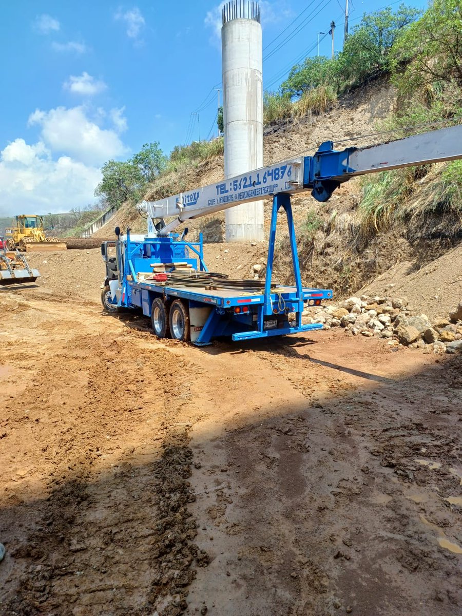 Renta de grúa industrial tipo titán con pluma hidráulica de hasta 45 m info al 5621 16 48 76 #LaCasaDeLosFamososMx #BarbieMovie #dolar #Crimea #LaCasaDeLosFamosoMx #FueraJorge