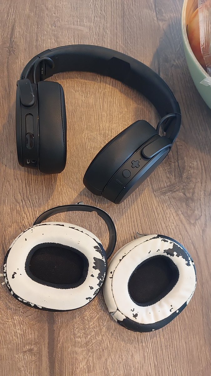 abrianmc's tweet image. Slight improvement. #wickedcushions