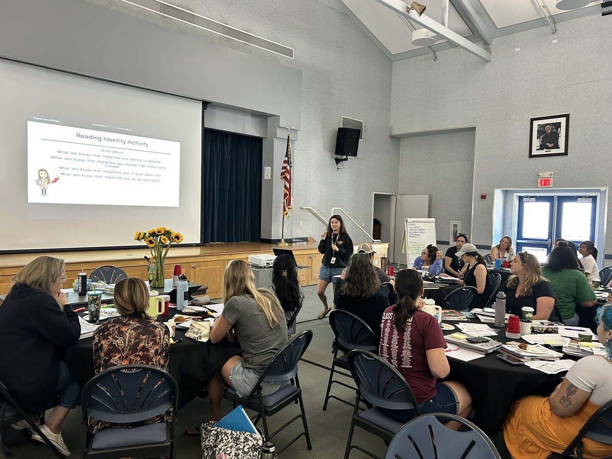 Teachers teaching teachers. That’s what it’s all about. Thank you Mrs. Hauss for helping our teachers grow 🌻