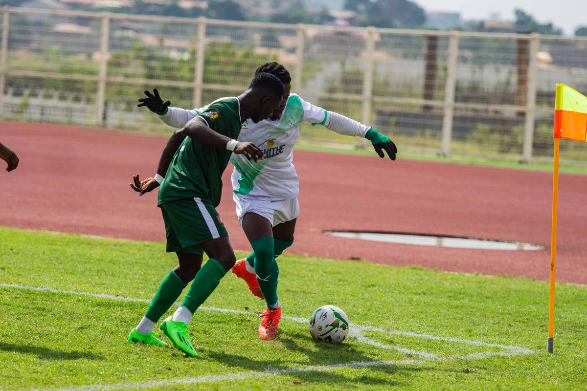 FecafootOfficie's tweet photo. #InterpoulesYaounde2023

⚽️🔥 #MatchDay

Fin du match. 

#Bafmeng FA de Bamenda 3️⃣➖1️⃣ #Olympique Biwong Bane

📅 18/07/2023
🏟️ Annexe B du stade d’Olembe
#PouleB https://t.co/JhwFHQPbQM
