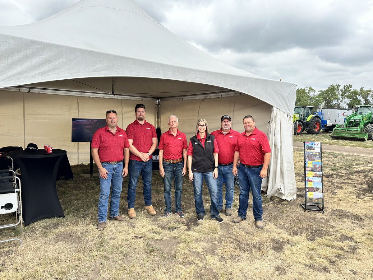 The #highline crew is ready to serve you <a href="/AginMotion/">Ag in Motion</a> ! Drop by booth S3 and check out the TMR demo happening in less than an hour.