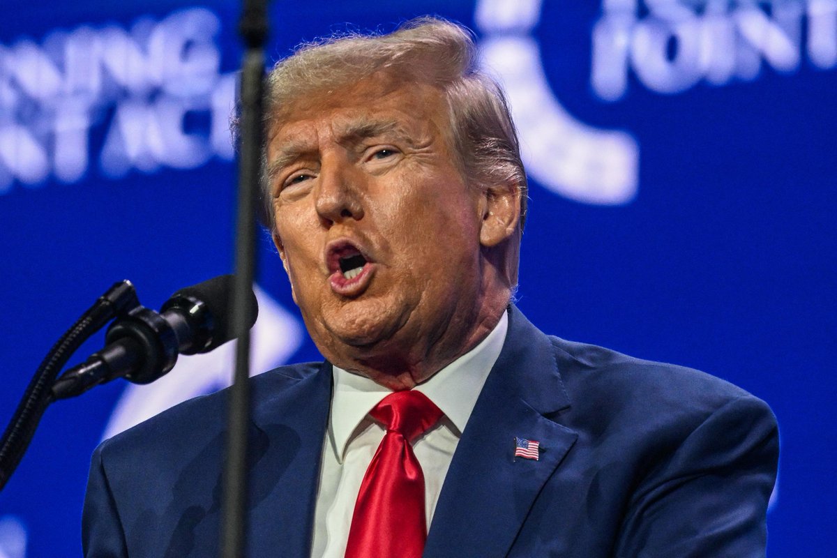 Forbes's tweet photo. Trump Expects To Be Arrested Over Jan. 6
https://t.co/D7qUi8pmd0 https://t.co/1xSYpgDb1M