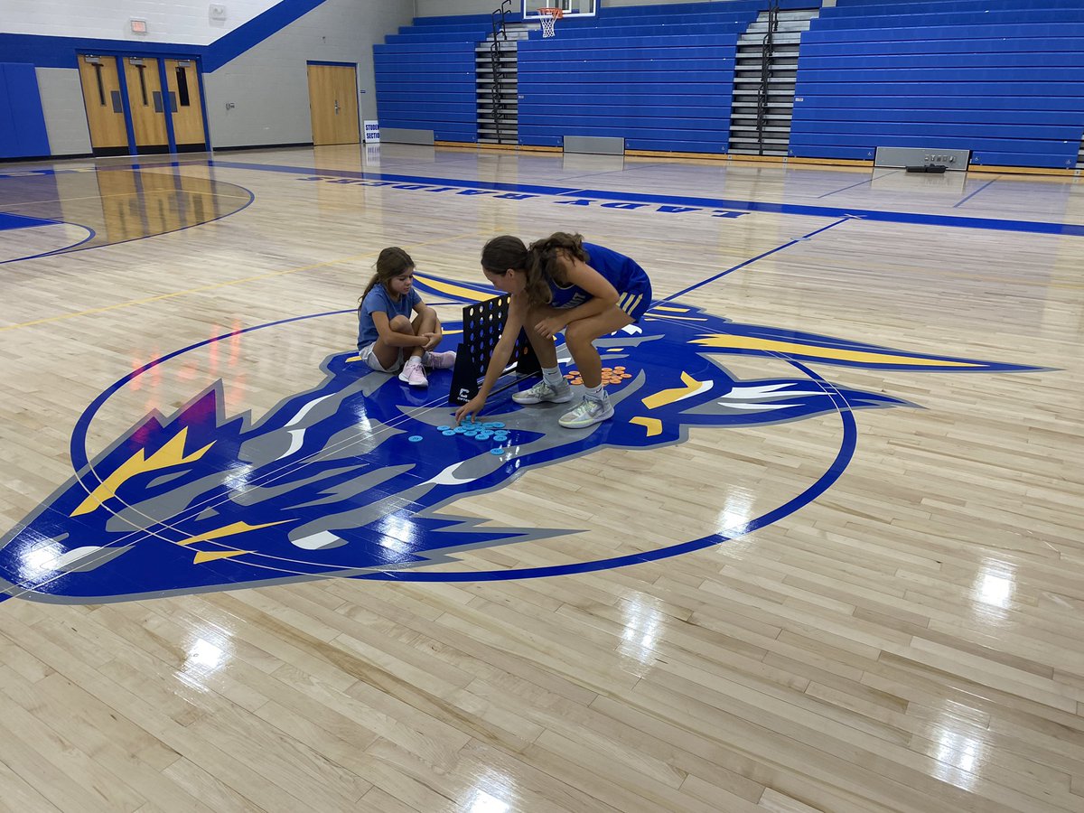 ladyraiderhoops's tweet photo. #keepputtinginthework
#weareone https://t.co/ilKtOus1va
