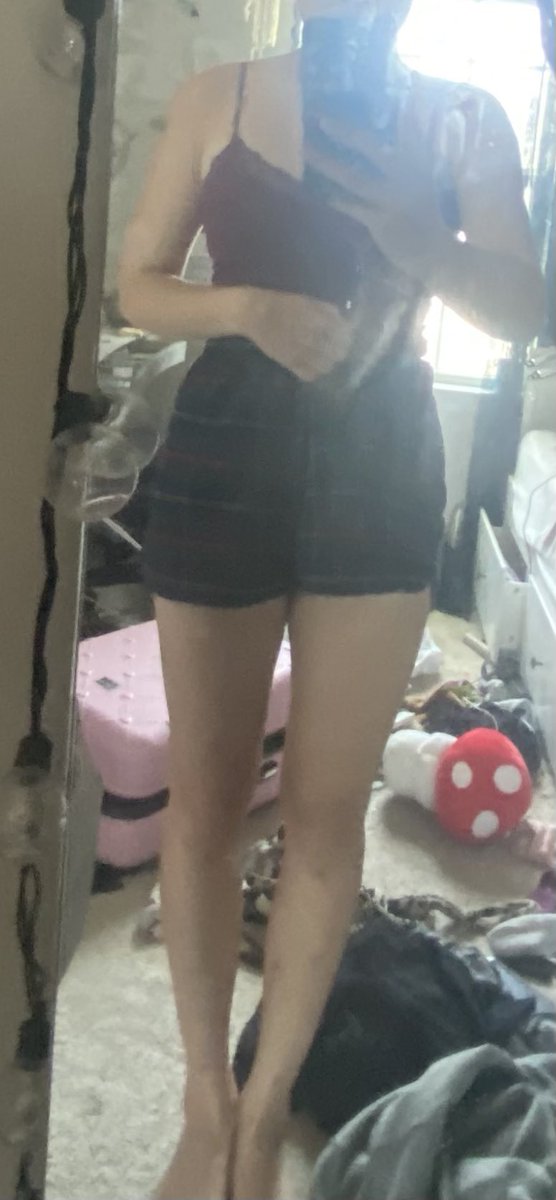 c0ll4rbones's tweet photo. leg weight loss https://t.co/ynm0RbIwUv