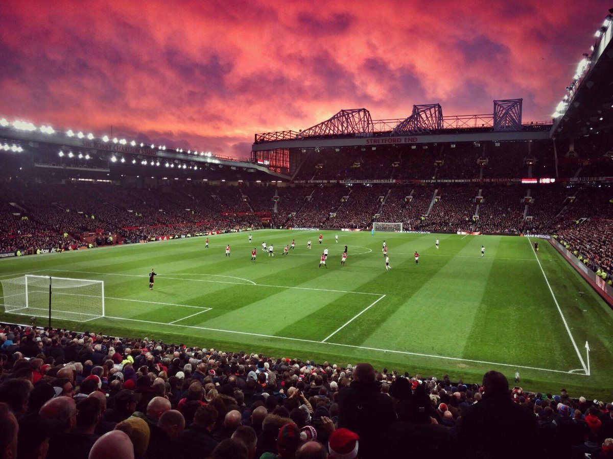 UTDReaction's tweet photo. @ManUtd @MarcusRashford Nothing like home #MUFC https://t.co/0XHzKq7UxQ