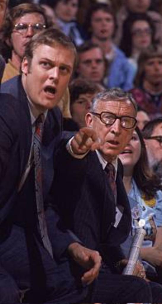 No doubt, one of the refs was gonna get hit with 'Goodness gracious sakes alive.'  😜  
#JohnWooden #UCLA🏀 #GaryCunningham