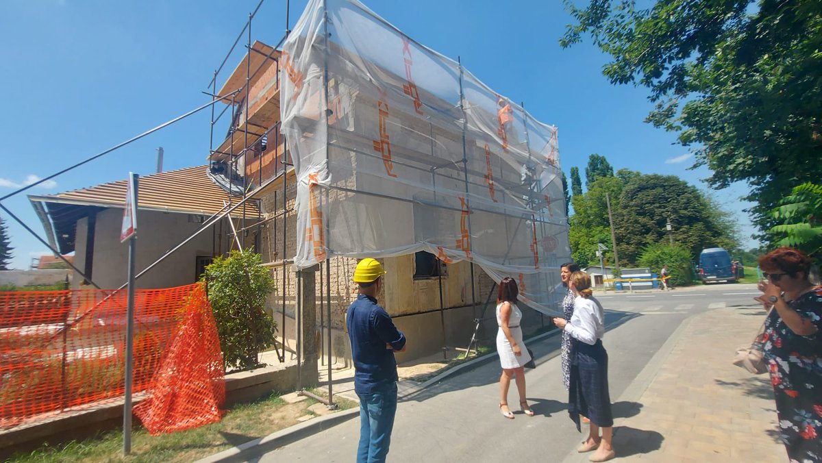 NObuljen's tweet photo. I ovom prilikom #zahvaljujem 🇭🇷#konzervatorskaslužba, #restauratori, #arhitekti, #projektanti, #inženjeri, #statičari čiji se #uspjeh najbolje vidi u #FondSolidarnosti 🇪🇺➡️ gdje je više od 1/3 svih realiziranih sredstava potrošeno na najsloženijim projektima - #kulturnabaština. https://t.co/pauDekCjMl