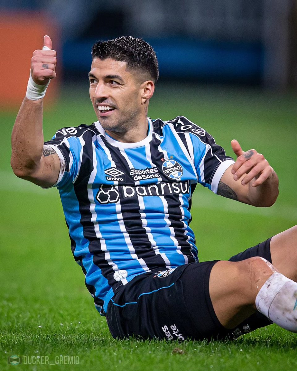 leomeganetthi's tweet photo. Inter Miami gives up signing "El pistoleiro" Luis Suarez.  

Club says the player is way above average for the MLS and is looking for a catfish player.  The most quoted name is Enner Valencia, from Porto Alegre Red. #miami https://t.co/8r3qktmlel