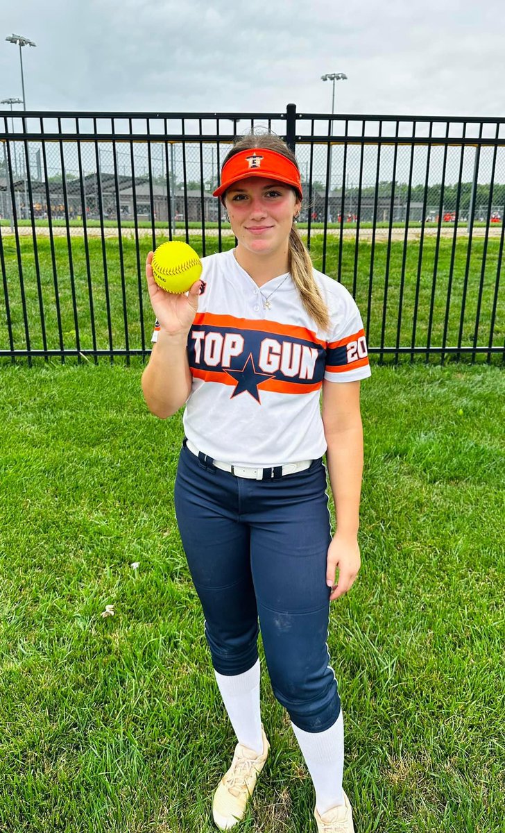 2026 (uncommitted) Reese Lackey hit a solo homerun over center field against DC Premier Gordon! #45 has been putting in work and it shows! Keep it up Reese! 💪🏼💣 #bombsquad #topgunnation #FlyAbove @ReeseLackey_45