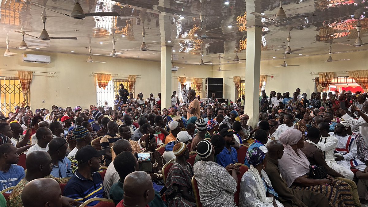 realKenAgyapong's tweet photo. 📸 Bole Bombai Constituency, Savannah Region

#KenForNorth
#Ade3NoAdane
#GhanaFirst 🇬🇭
#TheGameChanger https://t.co/cuCS0kF9ja