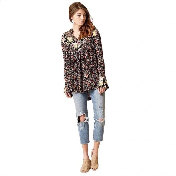 loverofvegans's tweet photo. So good I had to share! Check out all the items I'm loving on @Poshmarkapp #poshmark #fashion #style #shopmycloset #danielcremieux #calvinklein #freepeople: https://t.co/6LbQfg4M3Q https://t.co/9gMeYfYa12