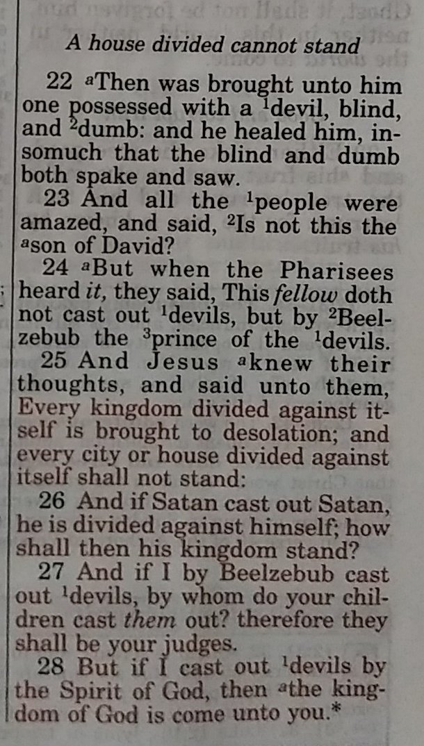 YouthatHeartEC's tweet image. Former president..  actions of evil intents AGAINST the country and redirect people away from #DoingRight vs #DoingWrong .

Acceptance of wrong and calling it right..SEARED MINDSET.

😳MAGA Confederate Republicans are being bold.. down w/the ship they shall go!

Get Ready..