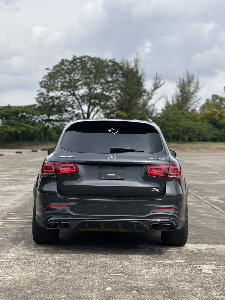 Zhenoesauto's tweet photo. 2020 Mercedes-Benz AMG GLC43 now available for sale!

👜65,999,999.00

#AbujaTwitterCommunity #carsforsale #Fuel https://t.co/AJu43wWfPY