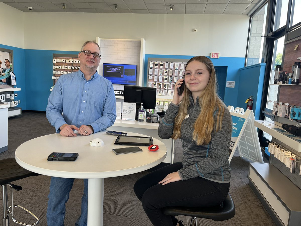 Kaitlin and Chris and West Allis Prime blitzing for business! <a href="/RuckKelly/">Kelly Ruck</a> <a href="/DavidVenRoy1/">David Ven Roy</a> <a href="/GreaterLakesMkt/">Greater Lakes Market 🌊</a>