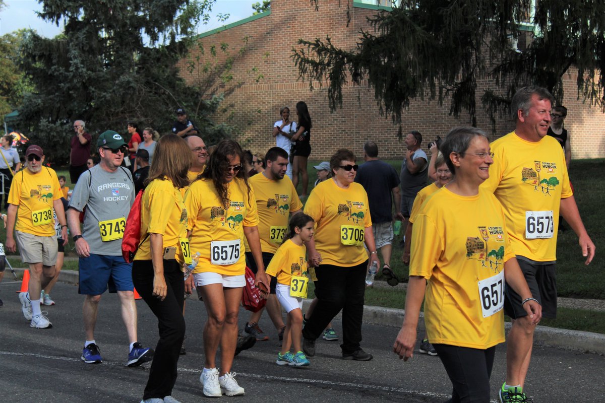 Hunger5K's tweet image. Calling all runners and hunger fighters! Mark your calendars for Labor Day and be part of the Stamp Out Hunger 5K race. By participating, you'll directly support the Food Bank of South Jersey and help us combat hunger in our community. Sign up here 👉stampouthunger5k.com