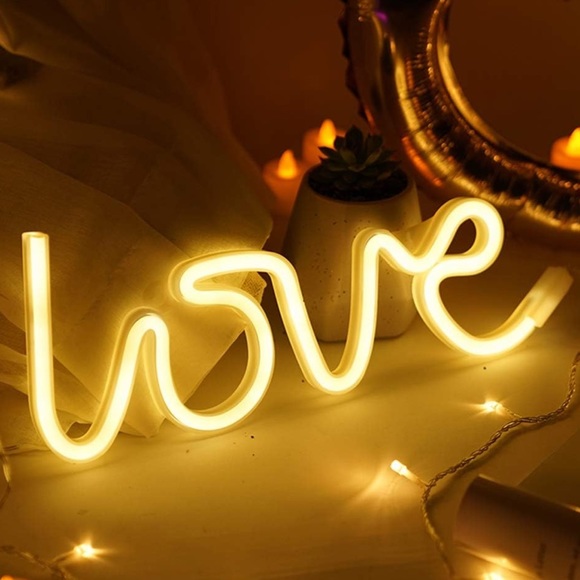 So good I had to share! Check out all the items I'm loving on <a href="/Poshmarkapp/">Poshmark</a> #poshmark #fashion #style #shopmycloset #underarmour #polobyralphlauren: posh.mk/dDRNjursxBb