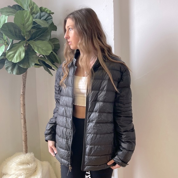 Jamie90330365's tweet photo. So good I had to share! Check out all the items I'm loving on @Poshmarkapp #poshmark #fashion #style #shopmycloset #saksfifthavenue #fashionnova #judyblue: https://t.co/TnF0qej83R https://t.co/PzeEbOOUq9