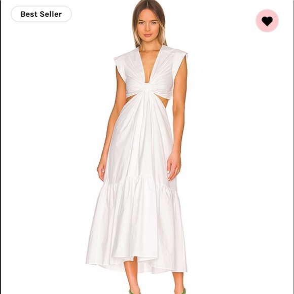 ChassityLabelle's tweet photo. So good I had to share! Check out all the items I'm loving on @Poshmarkapp #poshmark #fashion #style #shopmycloset #alc: https://t.co/iZfuuRMjWa https://t.co/GOnpeqN81o