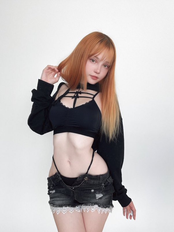 Alisiapikapika's tweet photo. 🖤 https://t.co/qanxDdQKYK