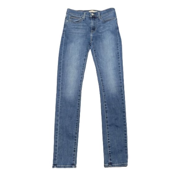 LyNaty2's tweet photo. So good I had to share! Check out all the items I'm loving on @Poshmarkapp #poshmark #fashion #style #shopmycloset #levis #gucci: https://t.co/YBtHvTa6ei https://t.co/uHB1VMe3nV