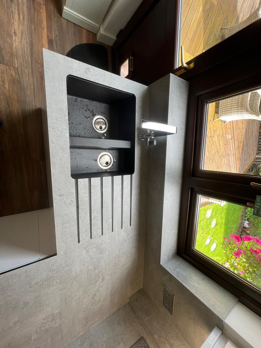 Full installation. Plumbing, electrics, integrated appliances and lighting. Zenith compact laminate worktops and backboards all completed in 3 days. Another happy customer 😀