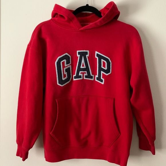DewittCaryn's tweet photo. So good I had to share! Check out all the items I'm loving on @Poshmarkapp #poshmark #fashion #style #shopmycloset #gap #underarmour: https://t.co/LvxB2uE3LE https://t.co/QsGMmniqgv