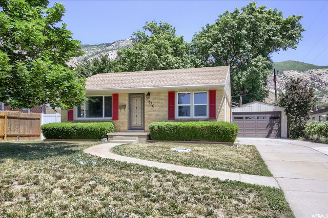 If you've been holding out for the perfect home, look no further. #homesweethome #newhome  cpix.me/l/173851100