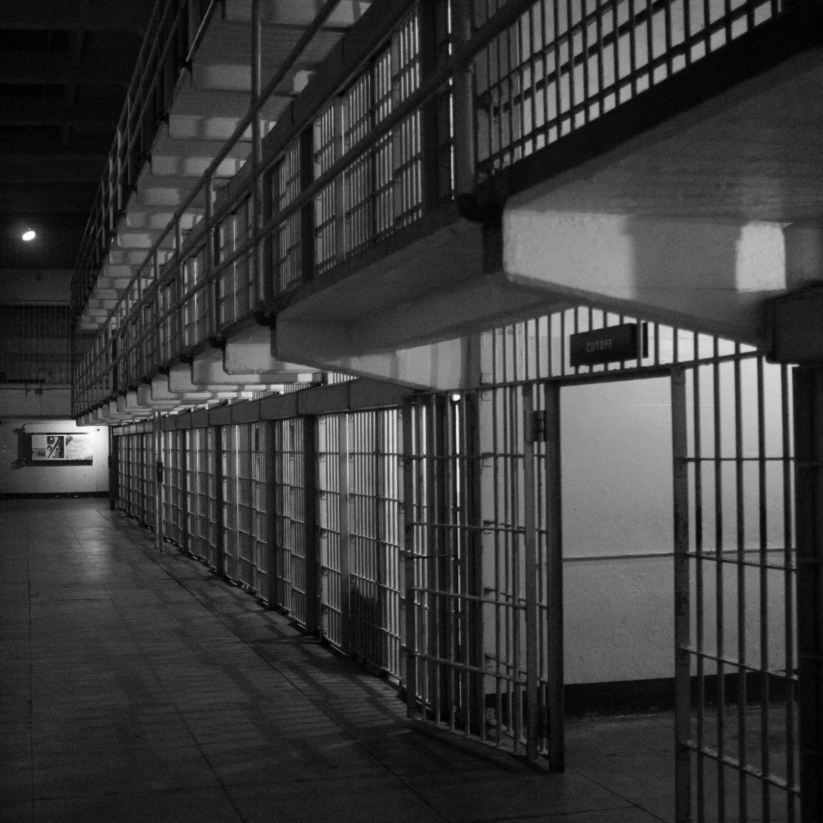 Did you know that non-violent drug offenders often receive unjust sentences? It's time to educate ourselves and others about this issue. #HooverEnterprises #FreeMyFather #SentencingReform #MassIncarceration #EndTheDrugWar