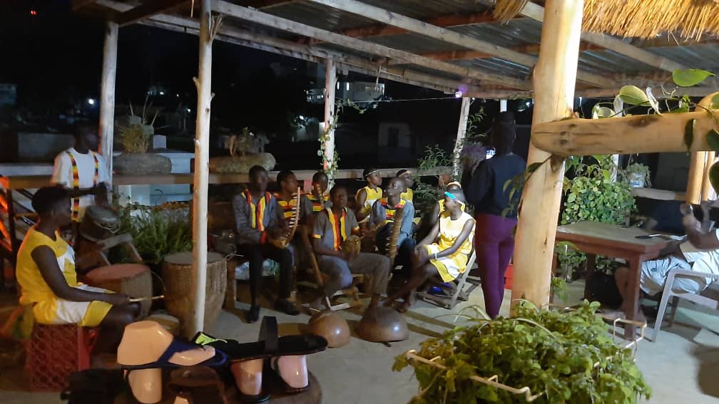 Don't miss cultural night every Thursday at Casa Mbale. Come watch cultural dances, speciality coffee, pizza and more. Remember part of the proceedings from the cultural night comes to our reusable sanitary pads project 
#casablanca
#exploreelgon
#ExploreUganda