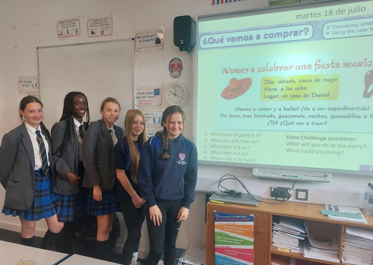 DeaneryLanguage's tweet image. Year 8 Spanish enjoyed sampling some nachos, salsa, guacamole and chilli cheese as part of their Mexico topic today 🇲🇽 @deaneryhigh