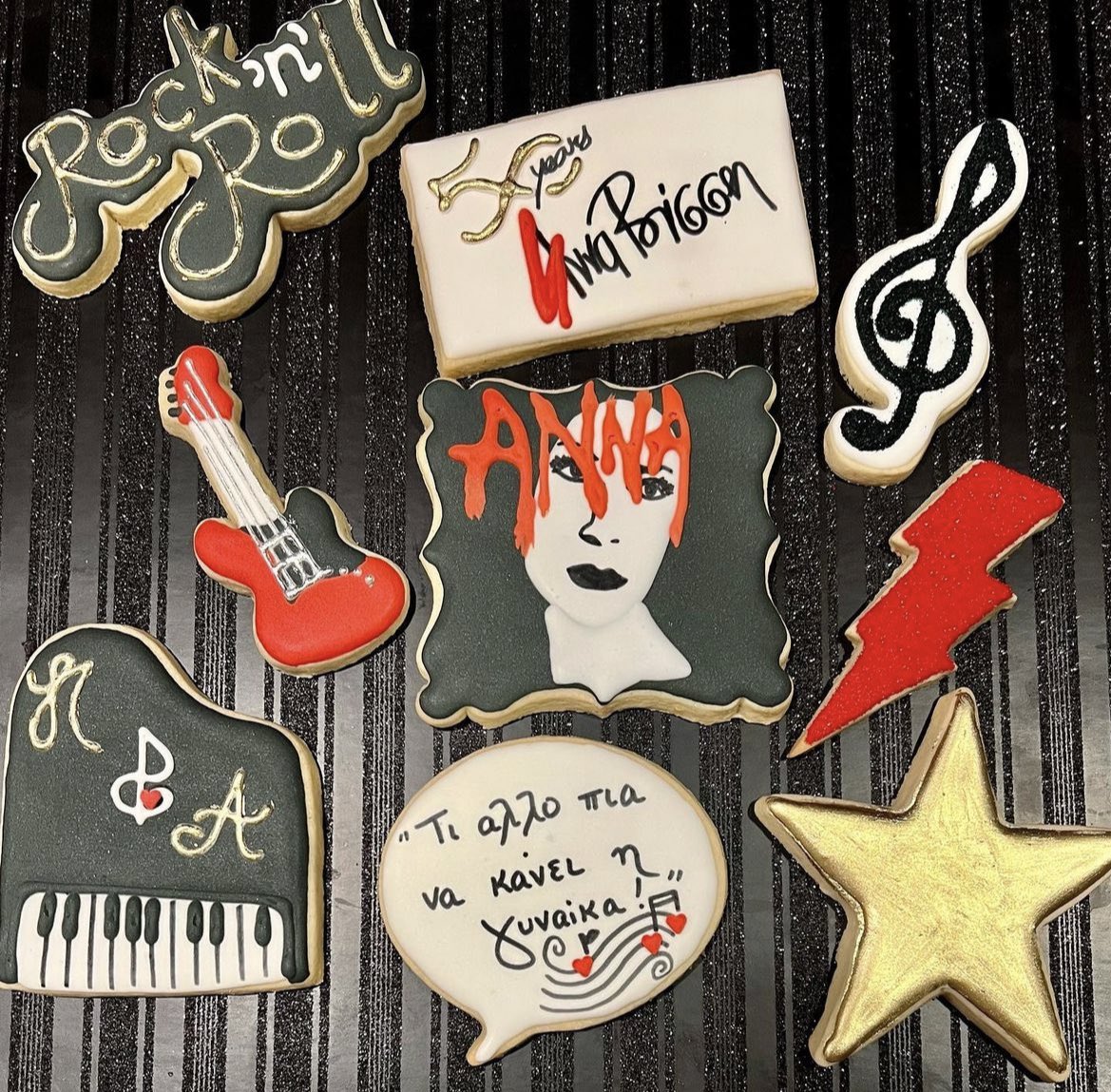 GlitteredWhisk's tweet photo. Celebrating 50 years of amazing Greek music in honor of the one &amp; only Anna Vissi!! ! Follow us &amp; tag a friend to win these cookies! 💖 https://t.co/l00KWmorgF
