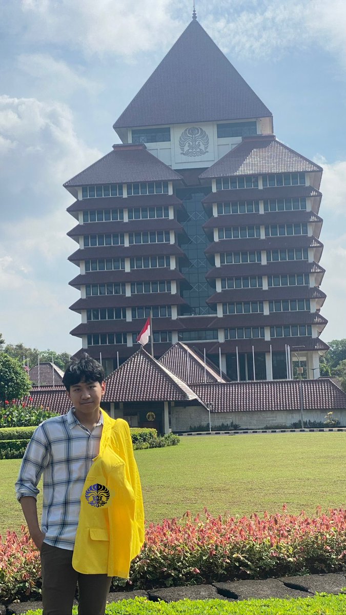 fathirrar's tweet image. ngopi ngopi tiba tiba UI⁉️ alias God is good Alhamdulillah💙🖤.

#ui #fmipaui